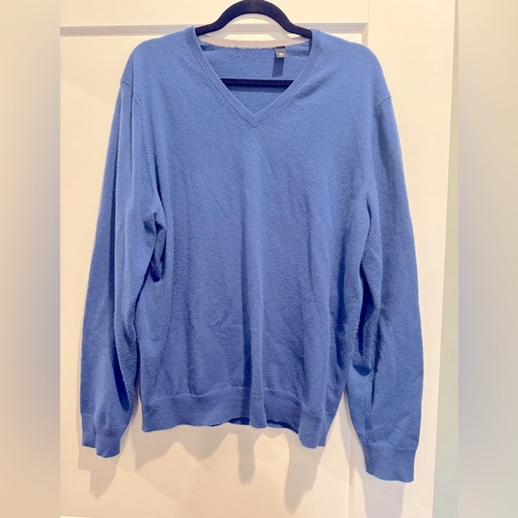 Saks Fifth Avenue Sweater Mens XL Blue 100% Cashmere V-Neck Pullover - Picture 1 of 6